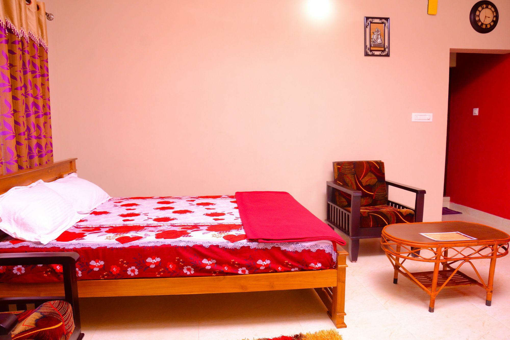Coorg Girinivas Deluxe Homestay-Wi-Fi Madikeri Zewnętrze zdjęcie